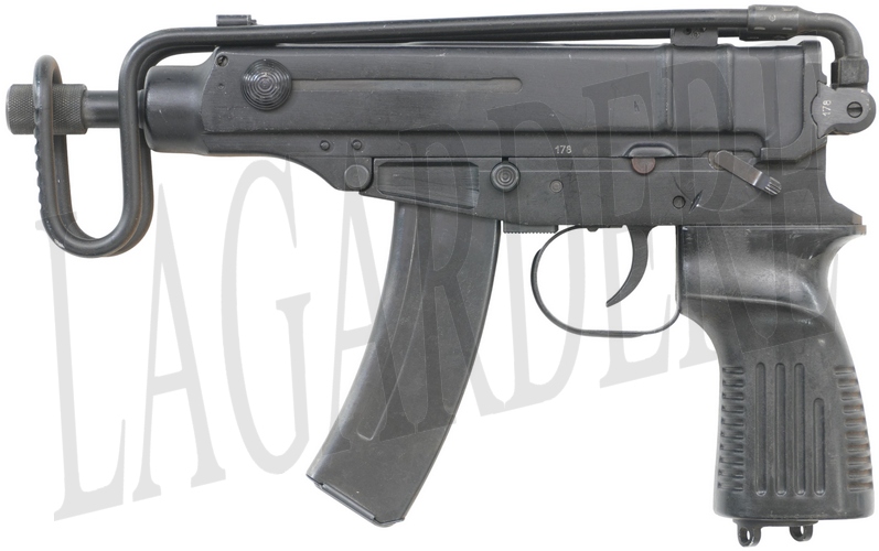 CZ SCORPIO(PISTOLET MITRAILLEUR SEMI-AUTO)