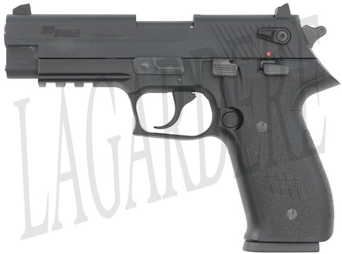SIG-SAUER MOSQUITO(PISTOLET PETIT CALIBRE)