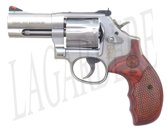SMITH & WESSON 686 PLUS DELUXE 3"